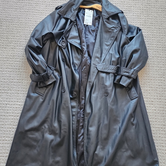 New Belted Faux Leather Trench - Picture 5 of 6